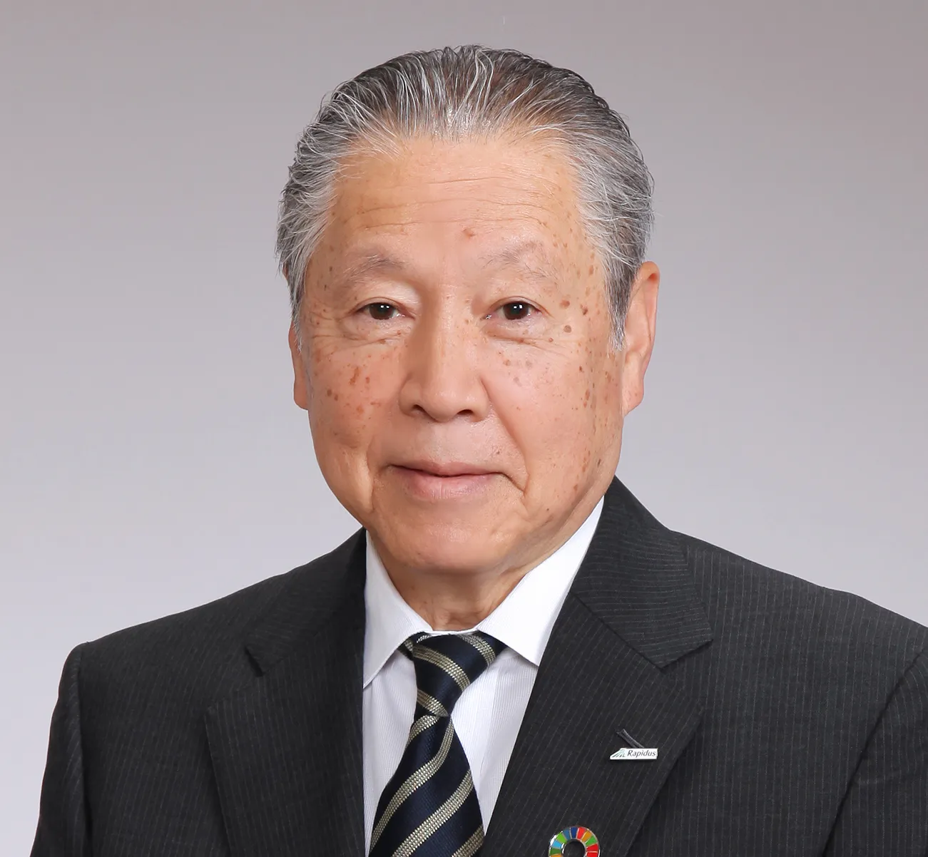 東 哲郎 氏